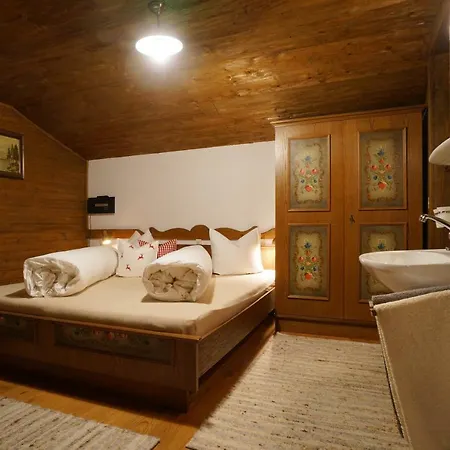 Jaegerhaus Apartment *